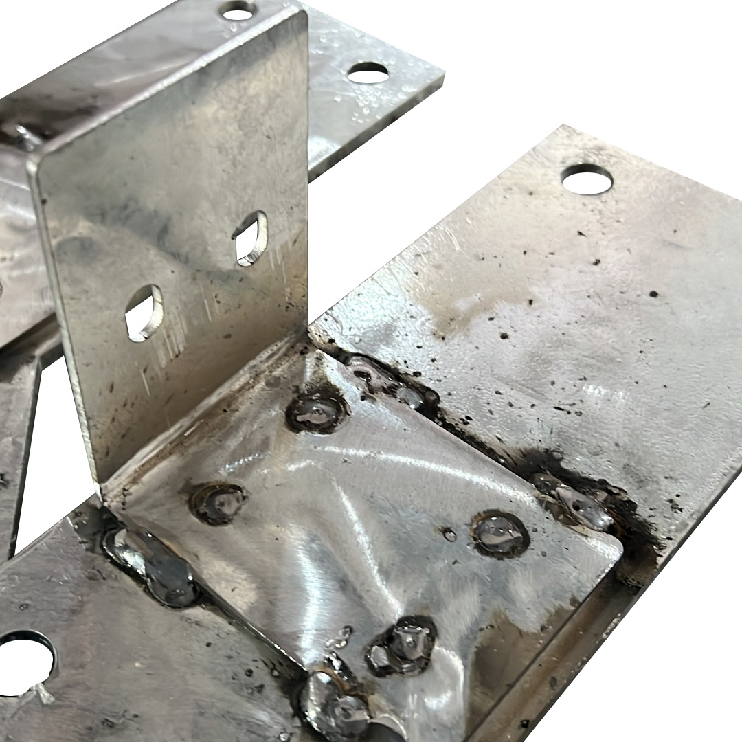 Piegatura di metalli in acciaio Staffa pesante Saldatura Fabbricazione di metalli