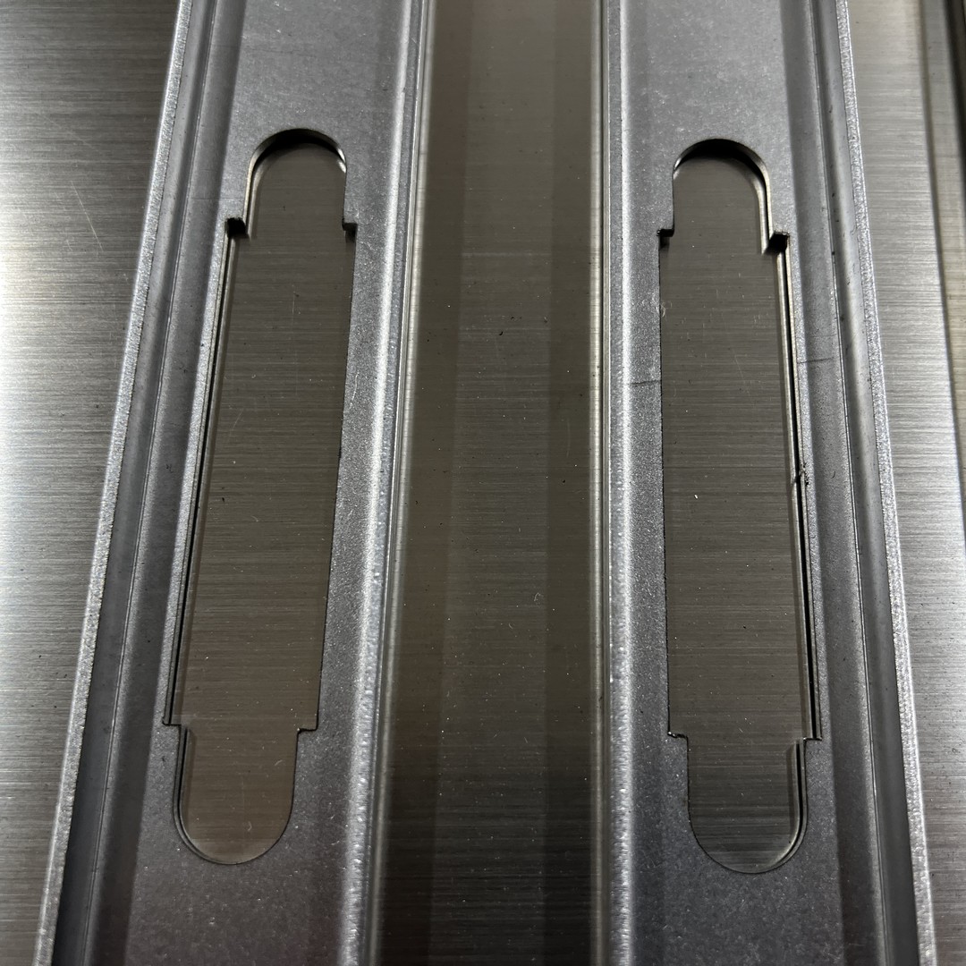 Fabbricazione di lamiere in acciaio inossidabile di alluminio con taglio laser