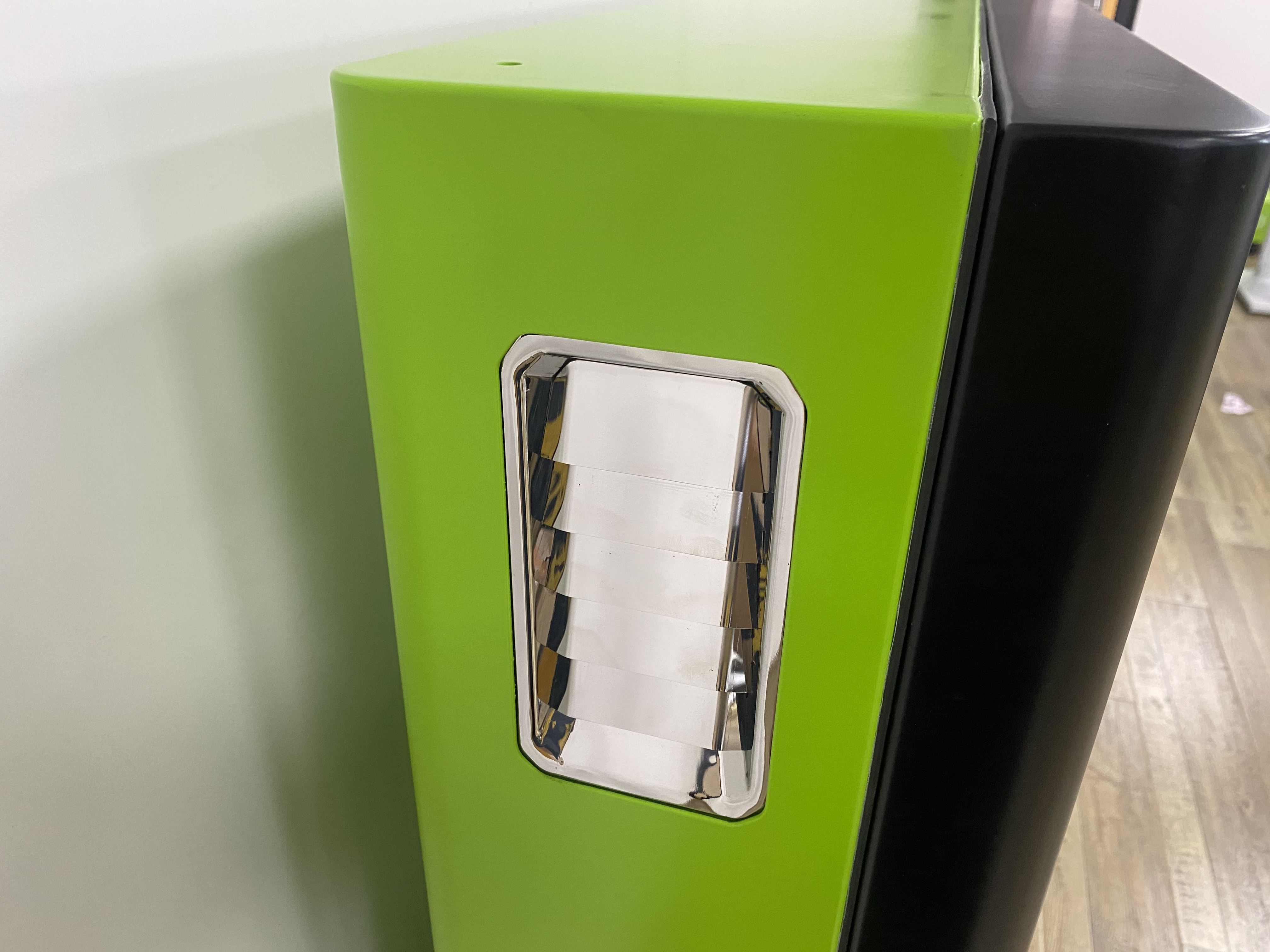 Accumulatore di energia di tipo cabinet personalizzato