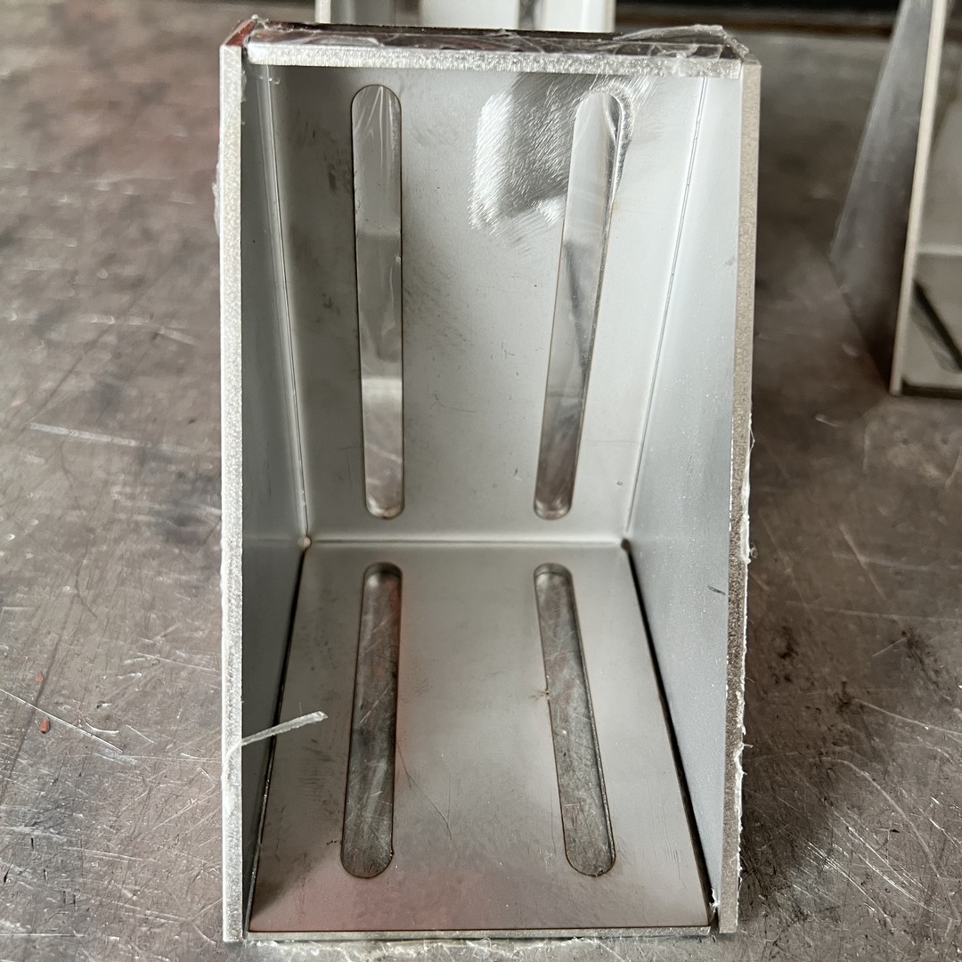 Custom Metal Fabrication Saldatura di piccole parti metalliche